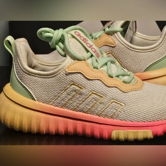 Adidas Kids Kaptir Flow 2.0 Shoes in Cream and Pink size 13K - Picture 6 of 10